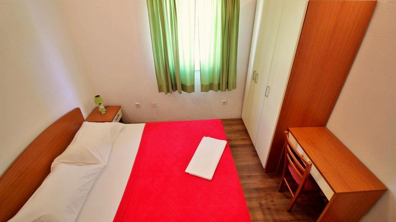 Apartments Marko Nemira Omiš Extérieur photo