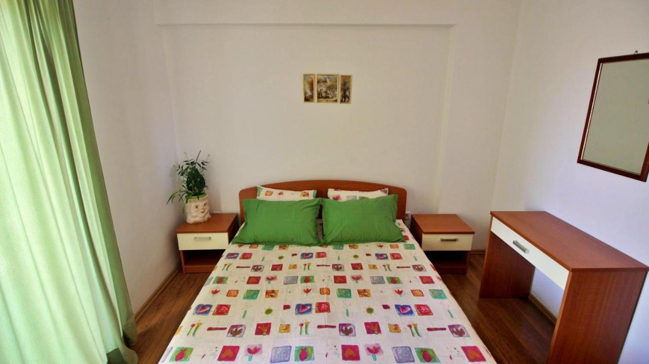 Apartments Marko Nemira Omiš Extérieur photo