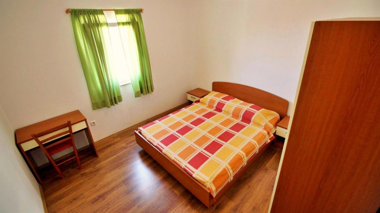 Apartments Marko Nemira Omiš Extérieur photo