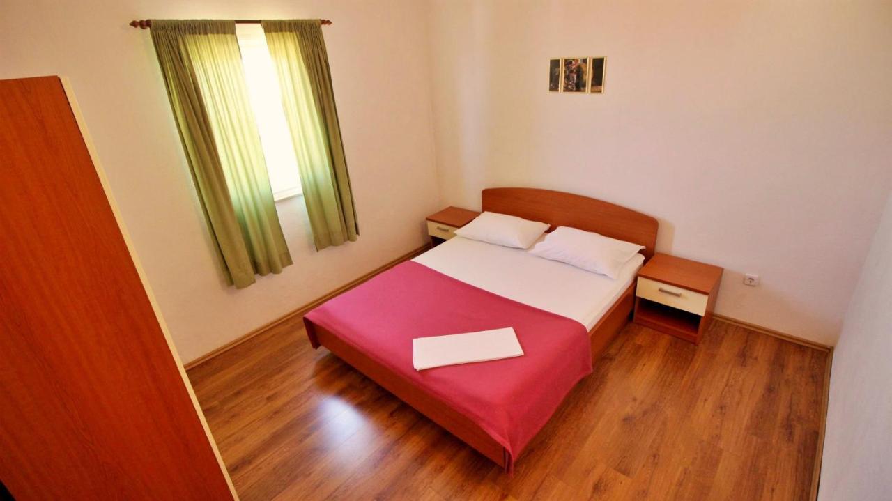 Apartments Marko Nemira Omiš Extérieur photo