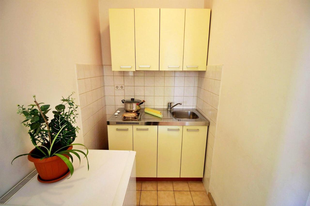 Apartments Marko Nemira Omiš Extérieur photo