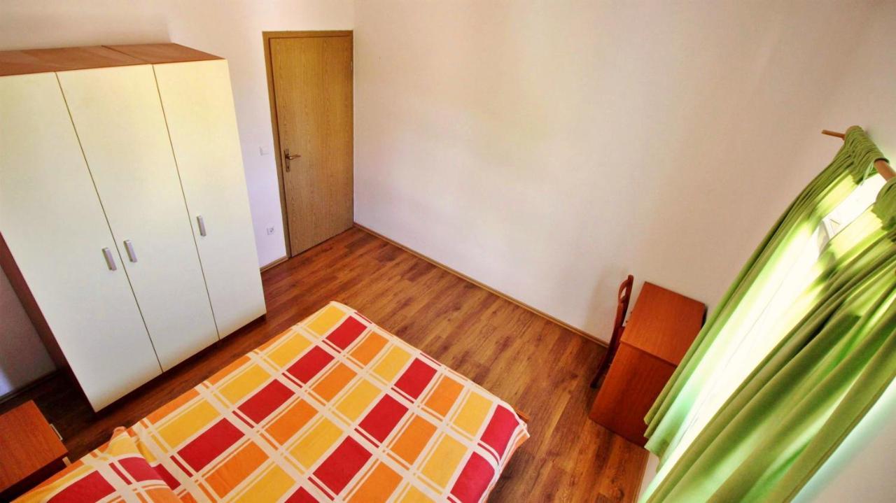 Apartments Marko Nemira Omiš Extérieur photo